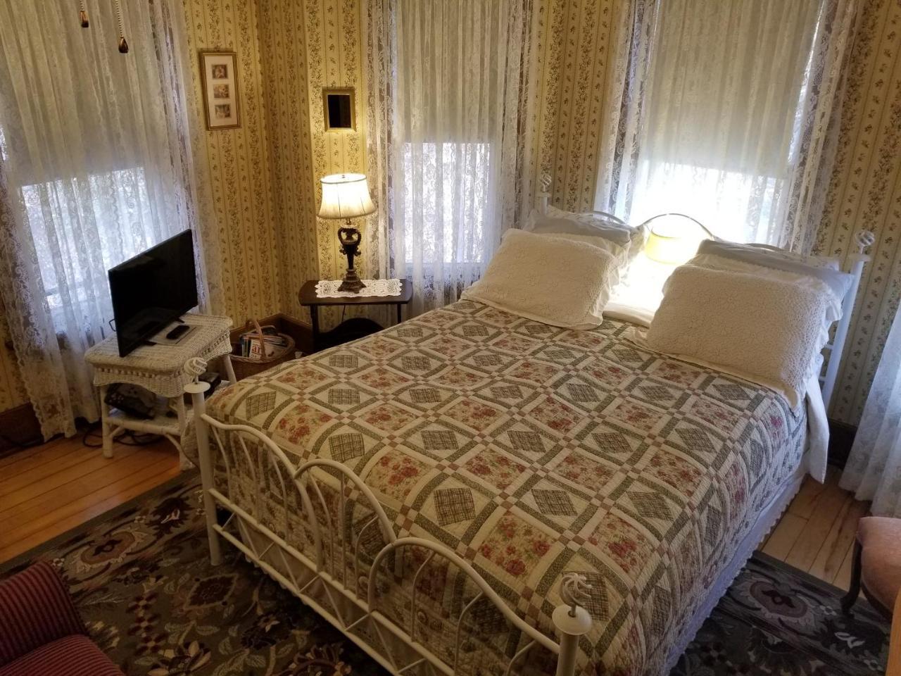 Rose & Thistle Bed & Breakfast 库珀斯敦 外观 照片